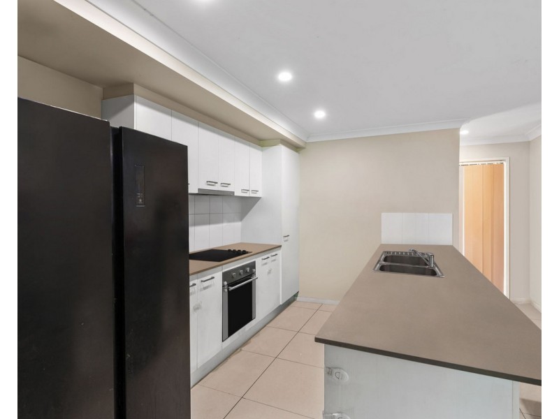 13 Weebah Place, Cambooya QLD 4358