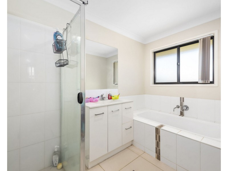 13 Weebah Place, Cambooya QLD 4358