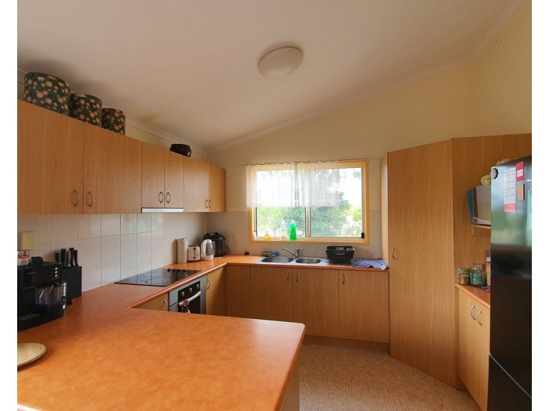 26 Bowen Street, Banana QLD 4702