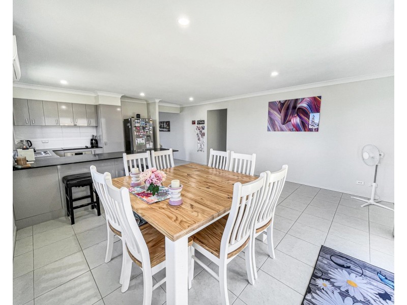 12 Stoneywood Street, Fernvale QLD 4306