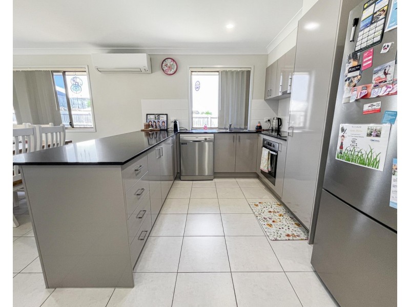 12 Stoneywood Street, Fernvale QLD 4306