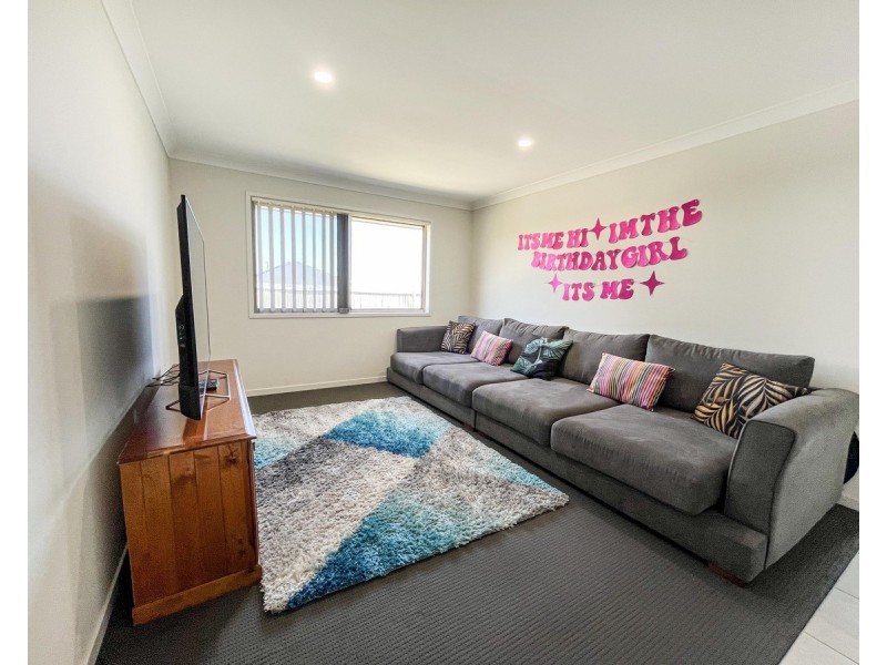 12 Stoneywood Street, Fernvale QLD 4306