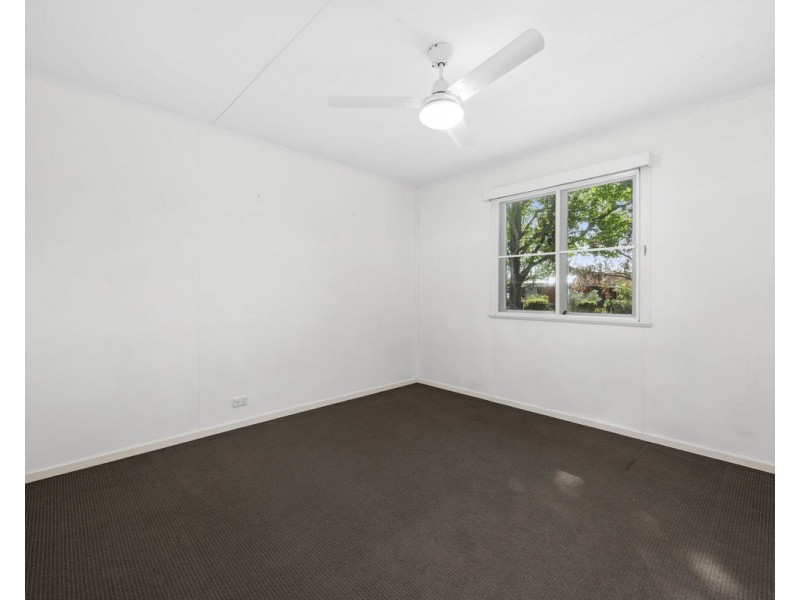 21 Berghofer Street, Rockville QLD 4350