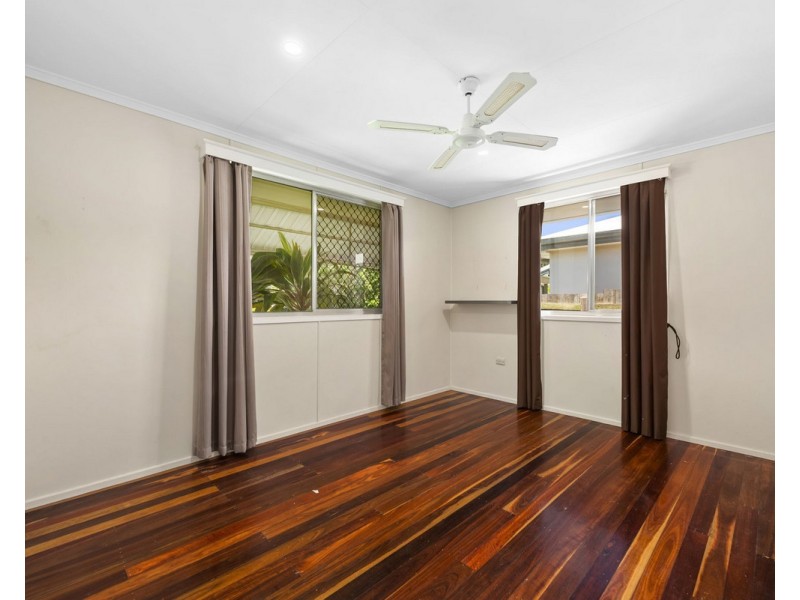 15 Teesdale Avenue, Newtown QLD 4350