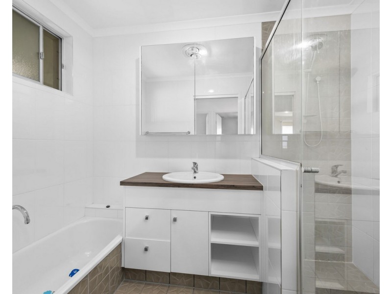15 Teesdale Avenue, Newtown QLD 4350