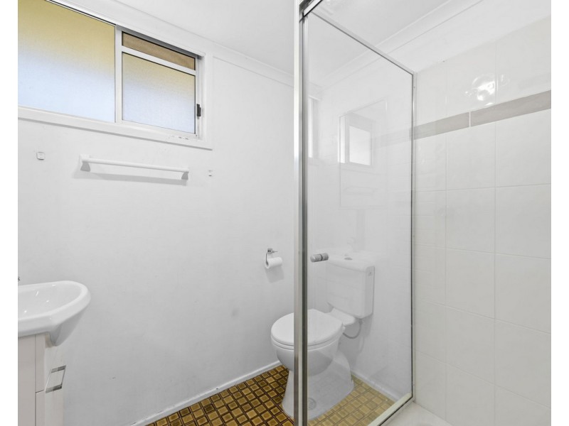 15 Teesdale Avenue, Newtown QLD 4350