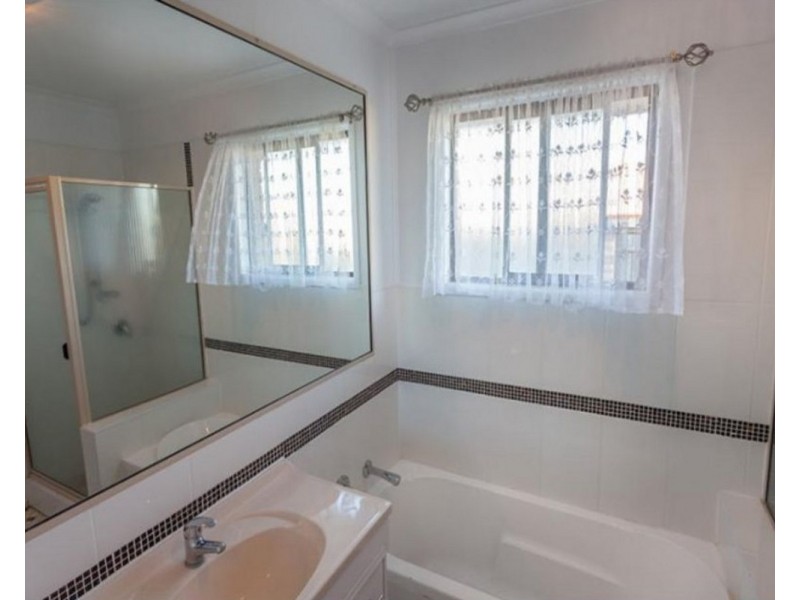 13 Terrica Street, Glenvale QLD 4350