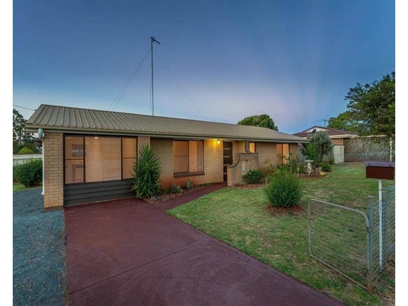 13 Terrica Street, Glenvale QLD 4350