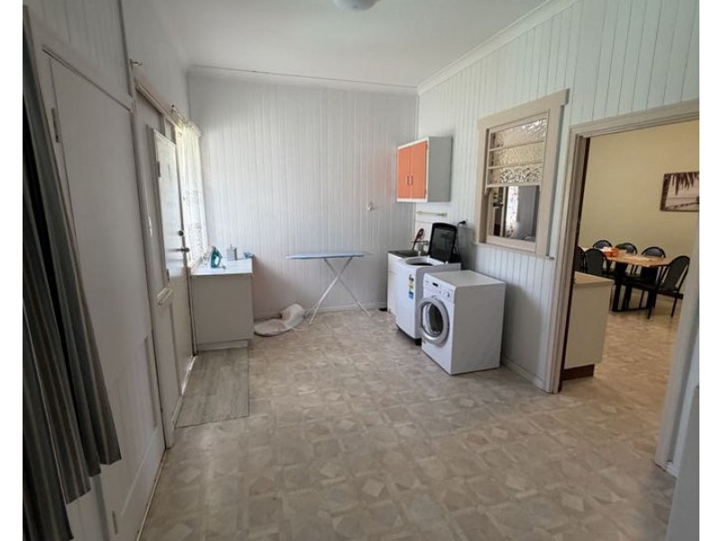 1/155 Cambooya Street, Drayton QLD 4350