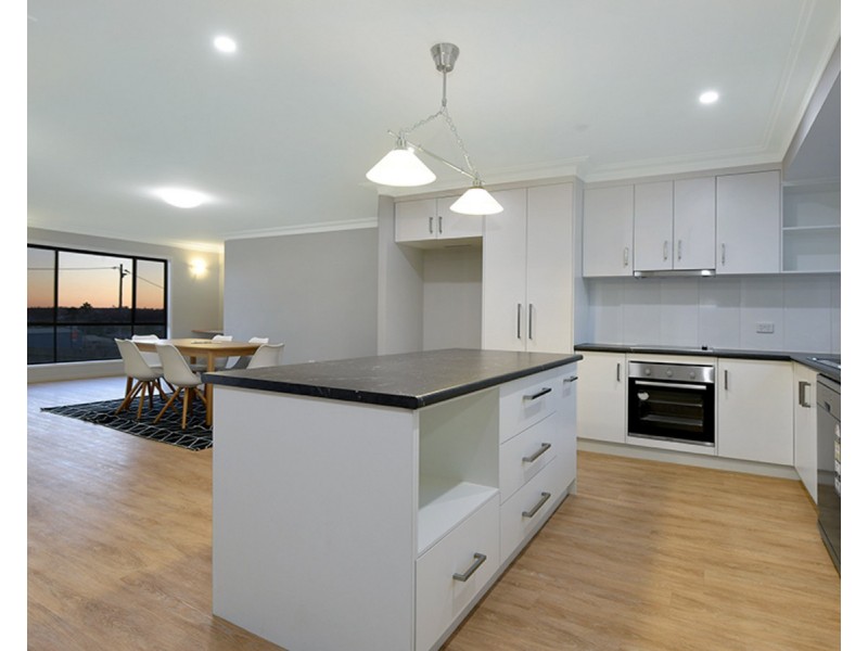 3 Pascoe Lane, Harlaxton QLD 4350