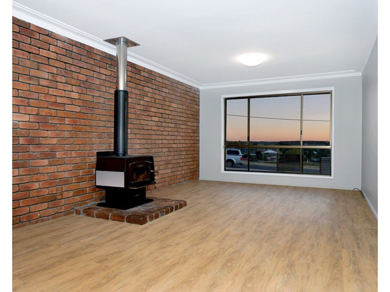 3 Pascoe Lane, Harlaxton QLD 4350
