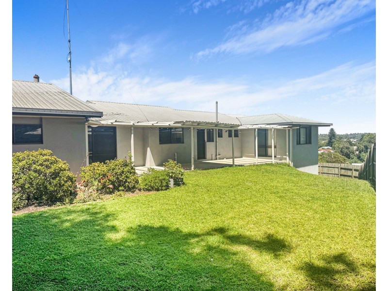 3 Pascoe Lane, Harlaxton QLD 4350