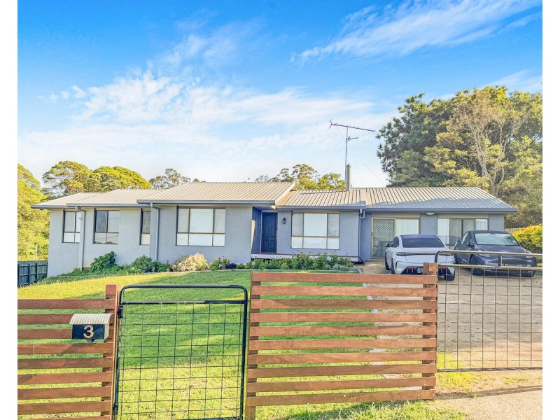 3 Pascoe Lane, Harlaxton QLD 4350