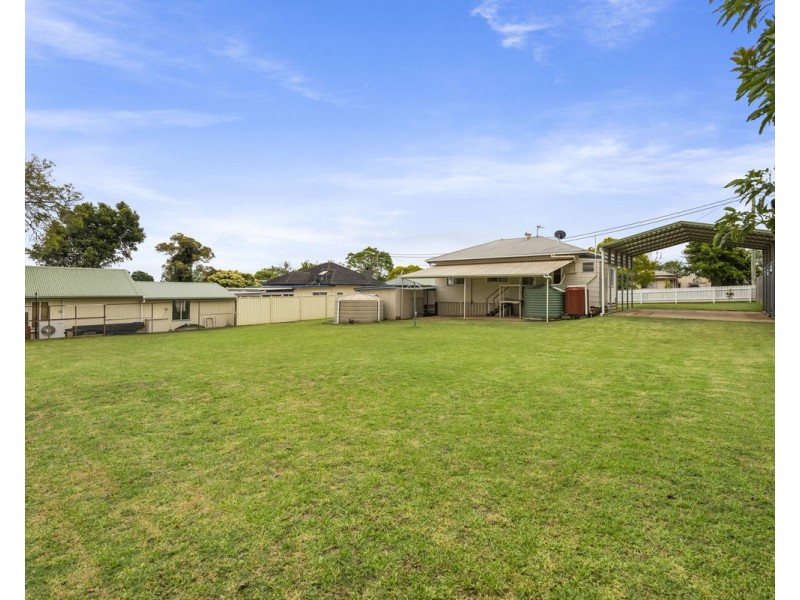 6 Gold Street, South Toowoomba QLD 4350