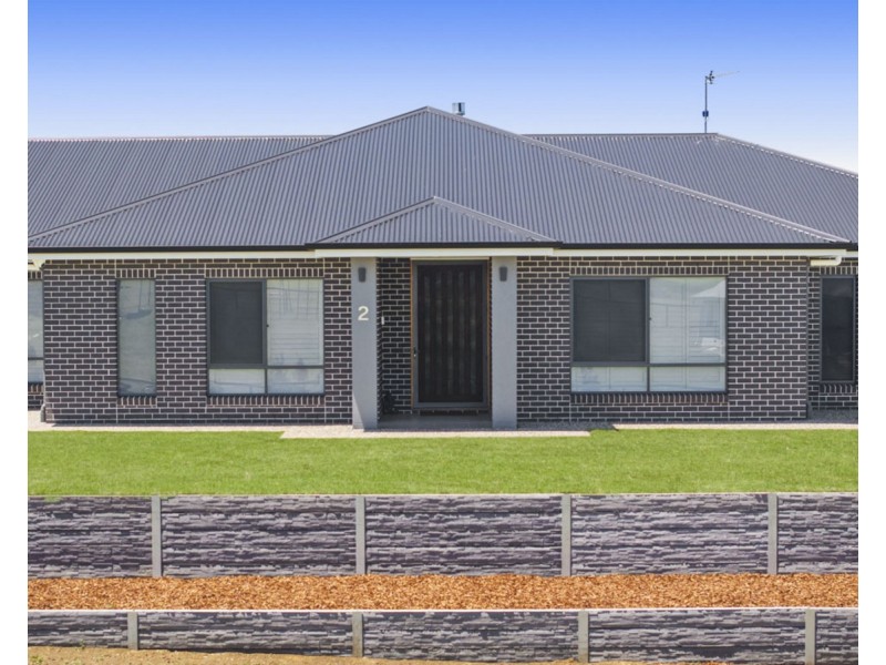 2 Drazen Place, Meringandan West QLD 4352