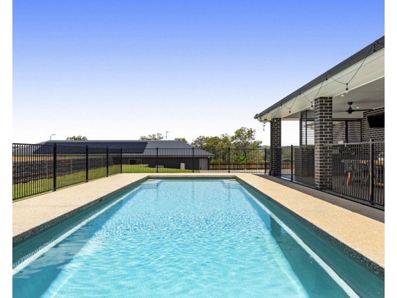 2 Drazen Place, Meringandan West QLD 4352