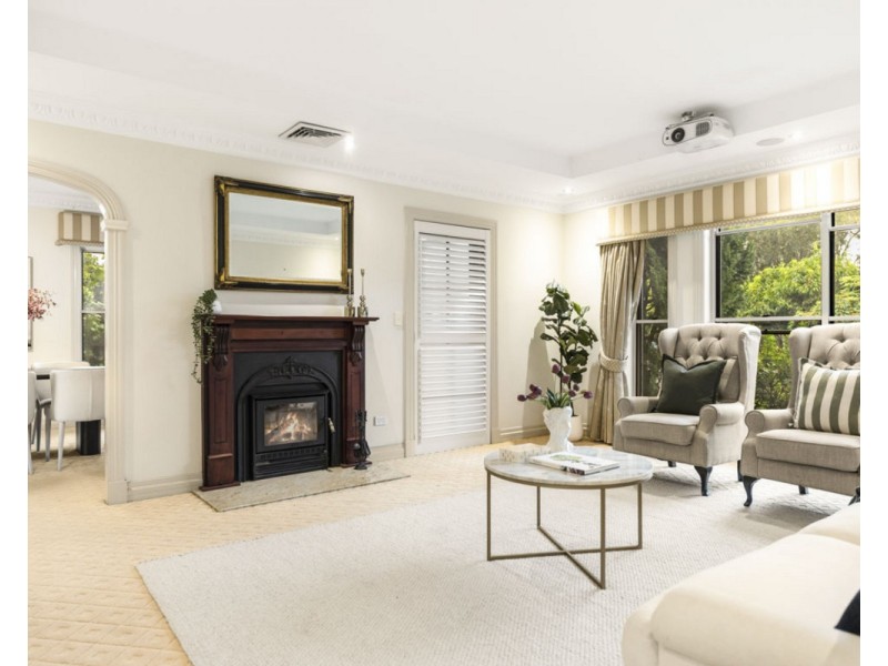 9 Montclair Close, Middle Ridge QLD 4350