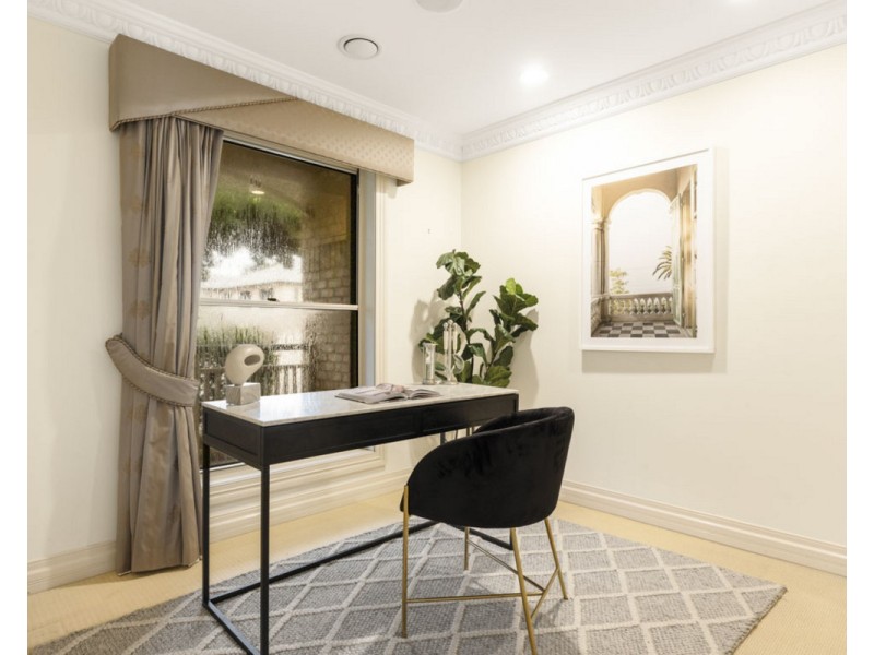 9 Montclair Close, Middle Ridge QLD 4350