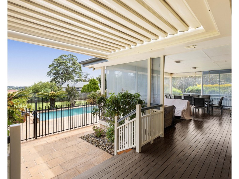 9 Montclair Close, Middle Ridge QLD 4350