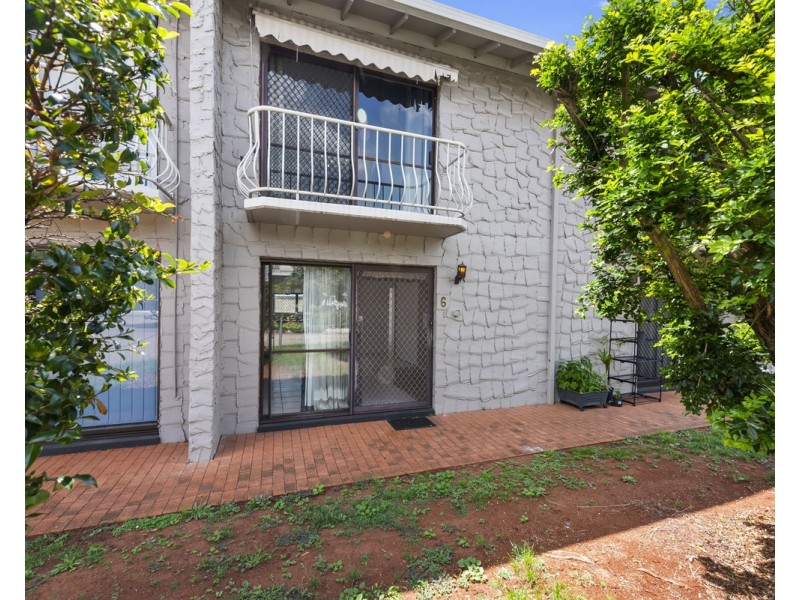6/67 Taylor Street, Newtown QLD 4350