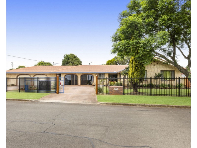 53-55 Router Street, Wilsonton QLD 4350