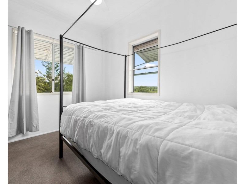 221 Gowrie Tilgonda Road, Gowrie Junction QLD 4352