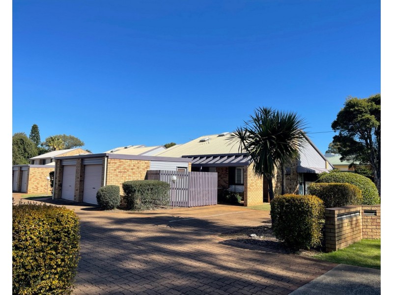 4/94 Hill Street, Newtown QLD 4350