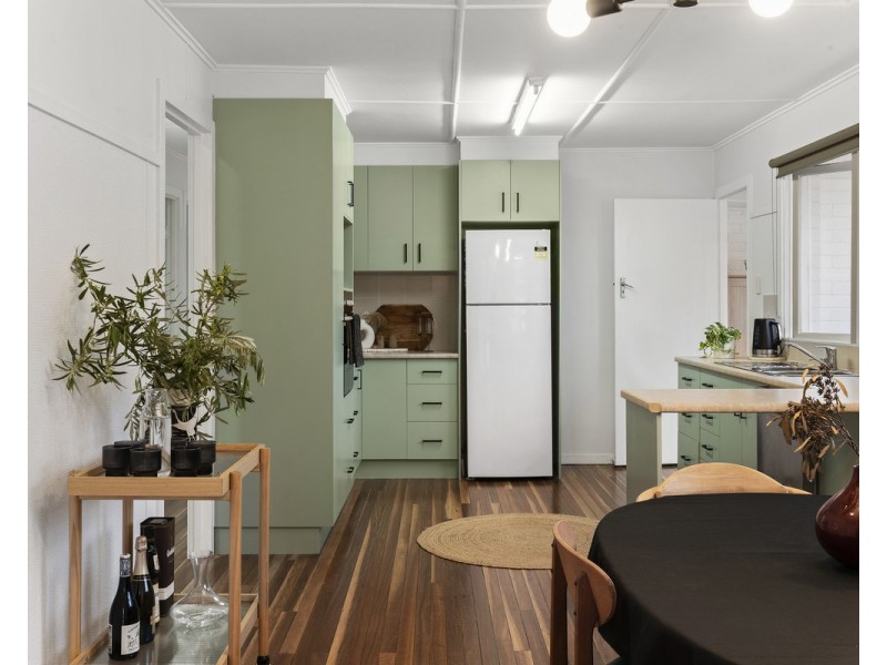 33 Merritt Street, Harristown QLD 4350