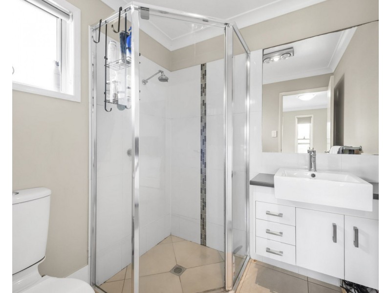 1/8 Mcmorrow Street, Kearneys Spring QLD 4350