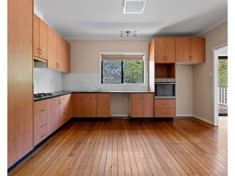 19 Perry Street, Harlaxton QLD 4350