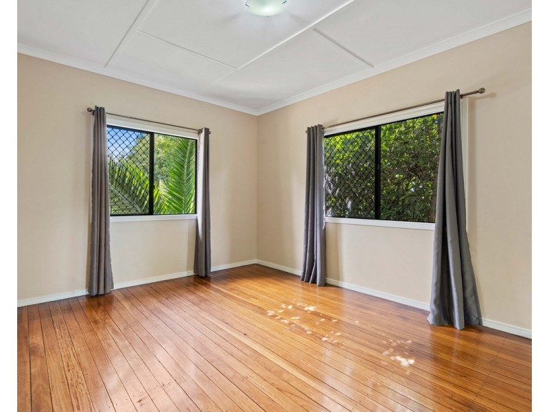 19 Perry Street, Harlaxton QLD 4350