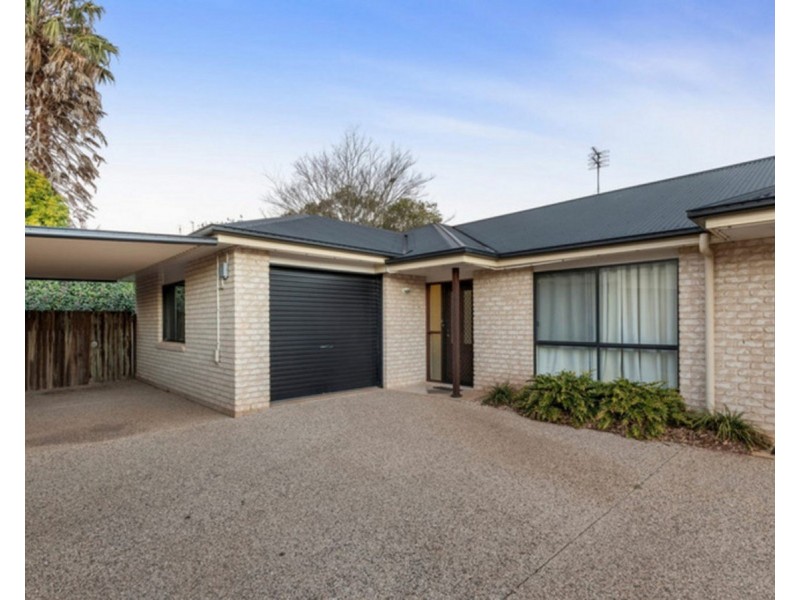 4/10 Horton Street, East Toowoomba QLD 4350