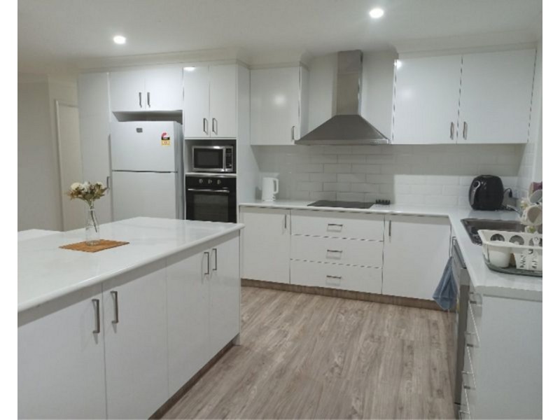 Room 1/240 Gatton Esk Road, Lake Clarendon QLD 4343