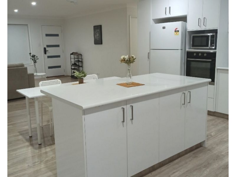 Room 1/240 Gatton Esk Road, Lake Clarendon QLD 4343