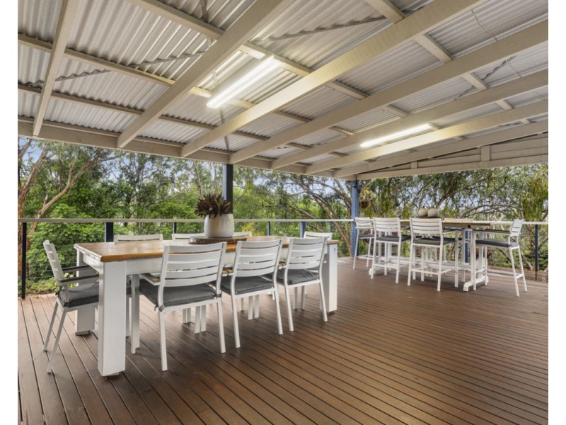 23 Traverston Court, Preston QLD 4352