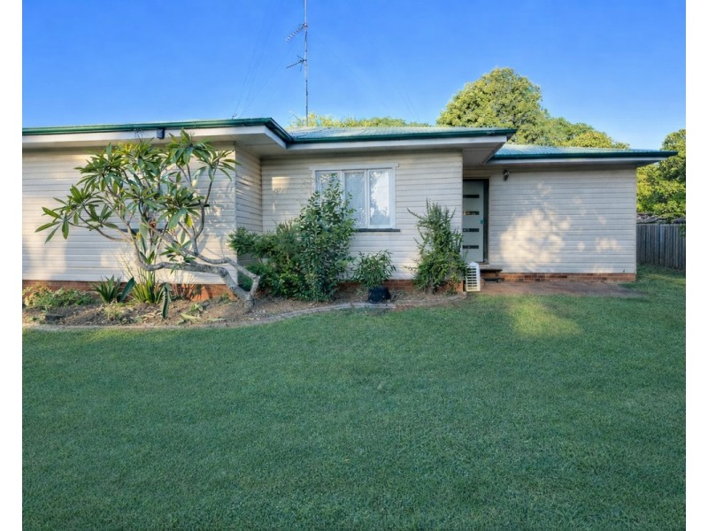 124 Water Street, South Toowoomba QLD 4350