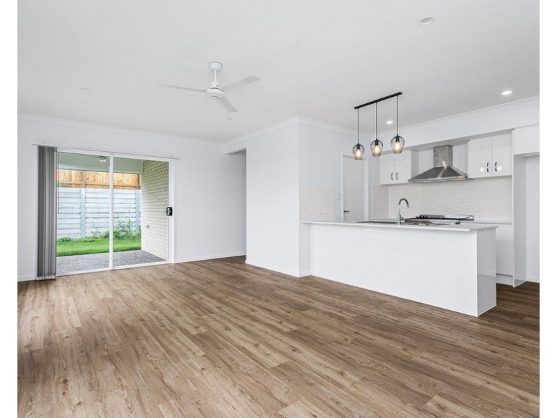 2 Merivale Court, Plainland QLD 4341