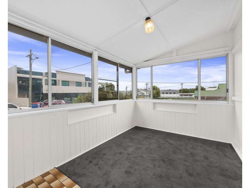 6 Tell Street, East Toowoomba QLD 4350