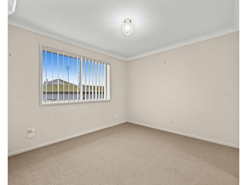 2/33 Helen Street, Newtown QLD 4350