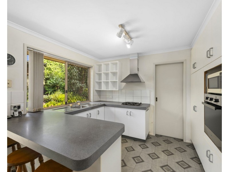 6 Kurrajong Street, Newtown QLD 4350