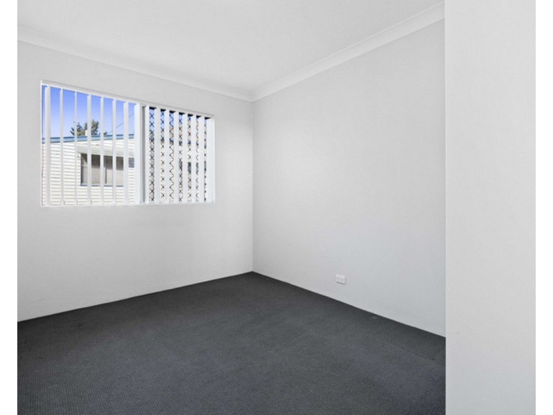 1/277a James Street, Newtown QLD 4350