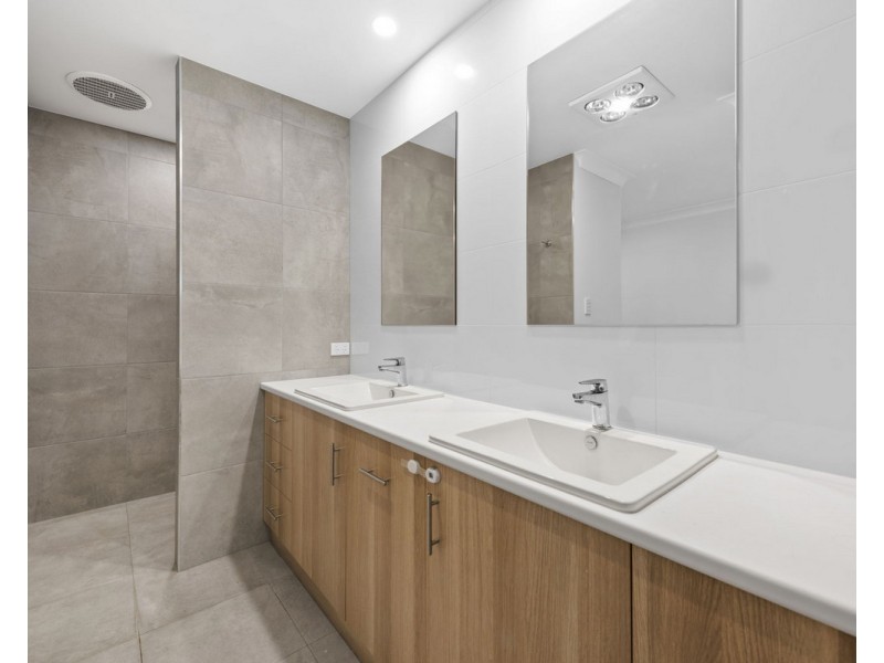 13 Surita Street, Cotswold Hills QLD 4350