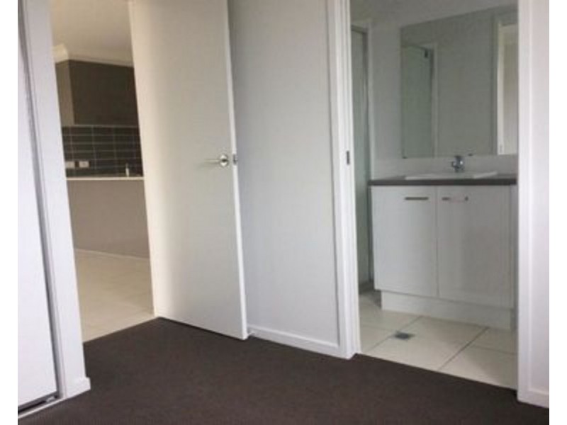 2/4 Corack Avenue, Cambooya QLD 4358