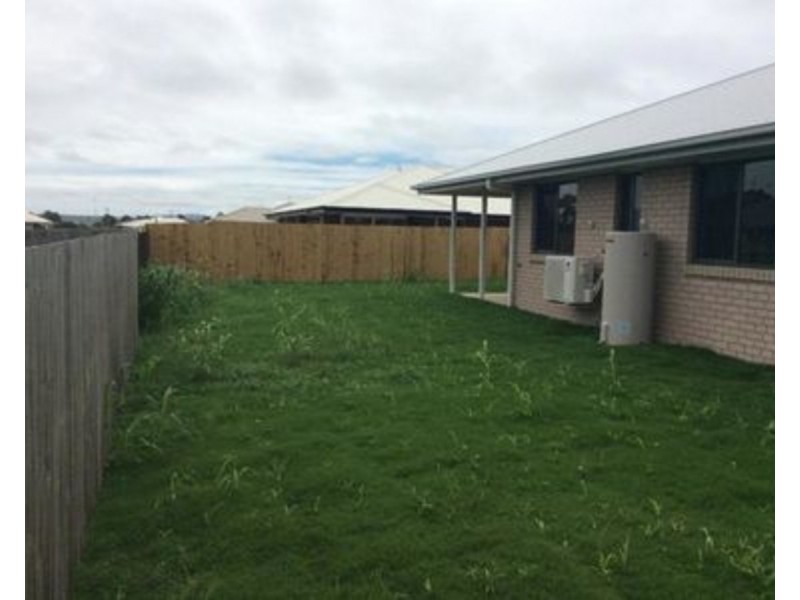 2/4 Corack Avenue, Cambooya QLD 4358