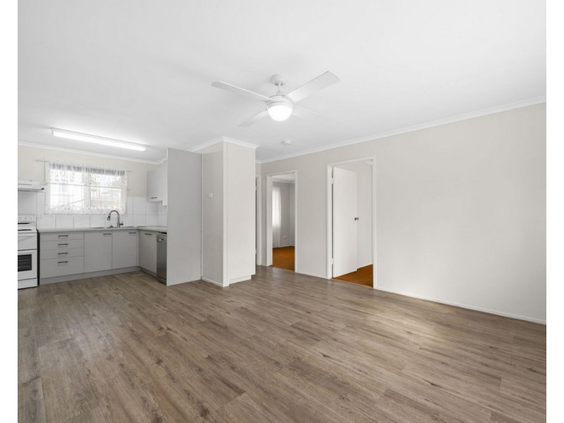 2/373 Tor Street, Newtown QLD 4350