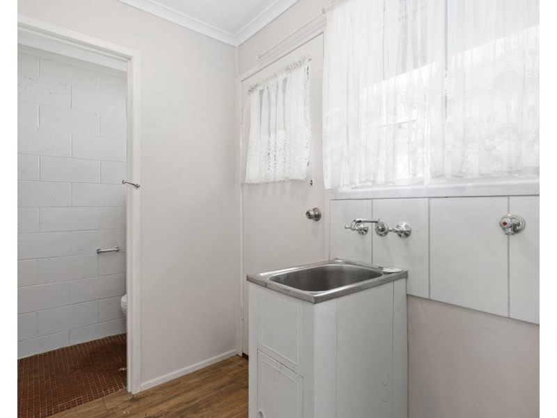 2/373 Tor Street, Newtown QLD 4350