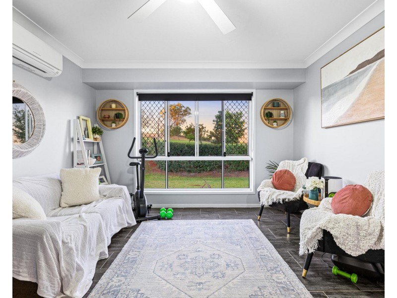 15 Colonial Drive, Gowrie Junction QLD 4352