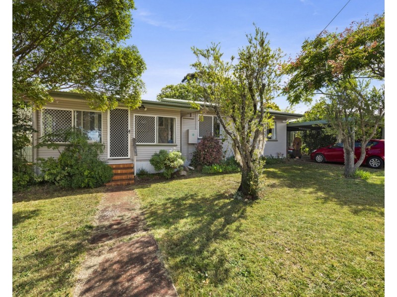 35 Tara Street, Wilsonton QLD 4350