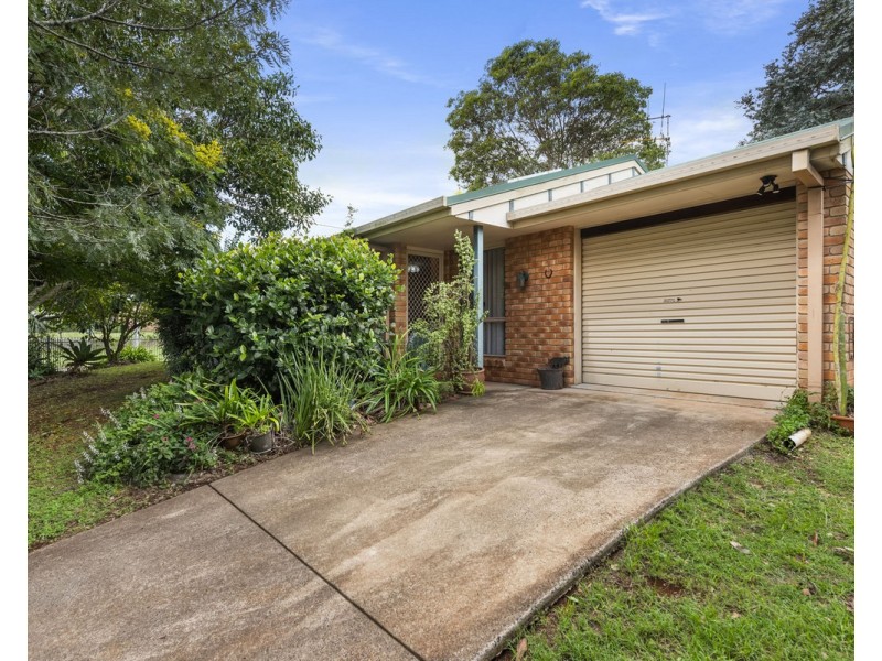 6 Kurrajong Street, Newtown QLD 4350