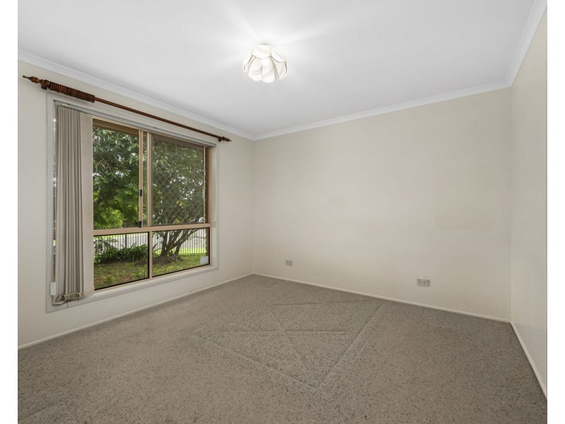 6 Kurrajong Street, Newtown QLD 4350